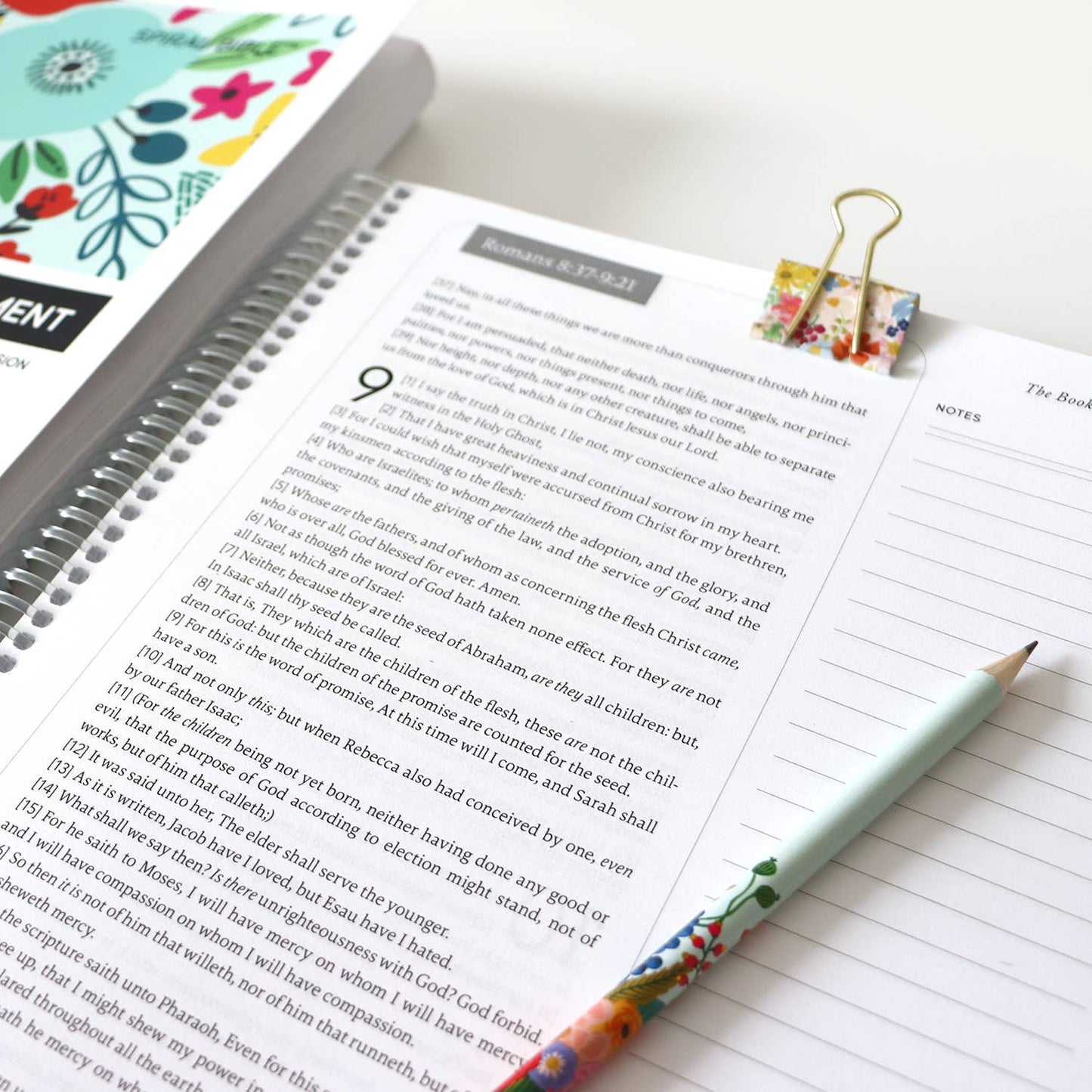 Spiral Bible - Spiral Bible™ - KJV New Testament - Field of Flowers